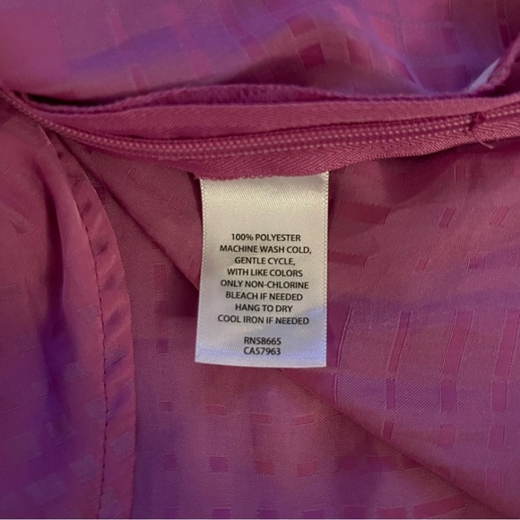 Halogen Sleeveless Blouse‎ Women's Size Medium Pink Rosebud Twist Front Top - Picture 9 of 9